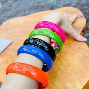 Vintage Multicolor Bangle (SET OF 5)  LIKE NEW!
